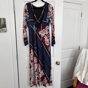 Chic Floral Long Sleeve Dress in Red and Blue